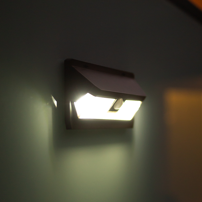 Medium Solar Wall Light with Motion Sensor 62LED ABODE Hoselink