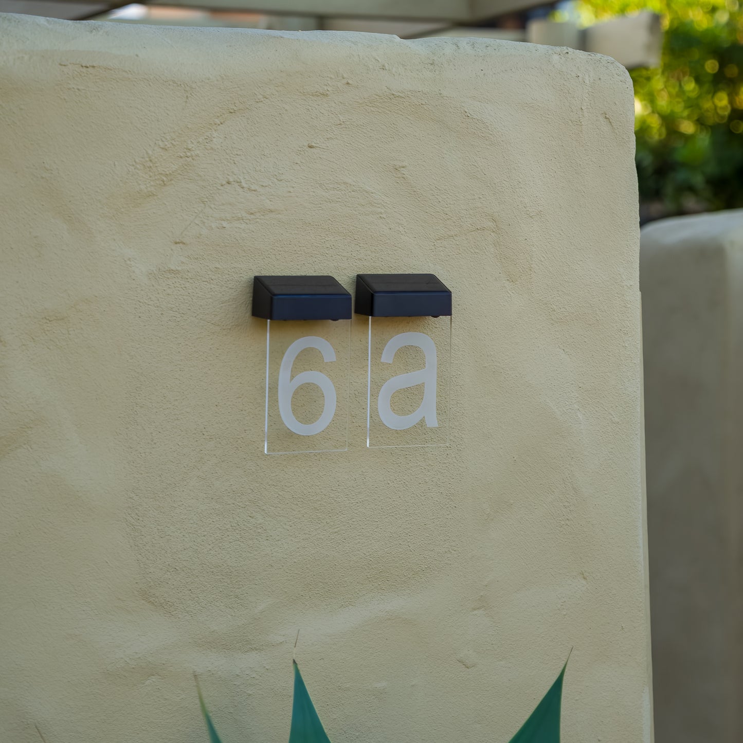 Solar Illuminated House Numbers | 3 Colour Modes | AVENUE