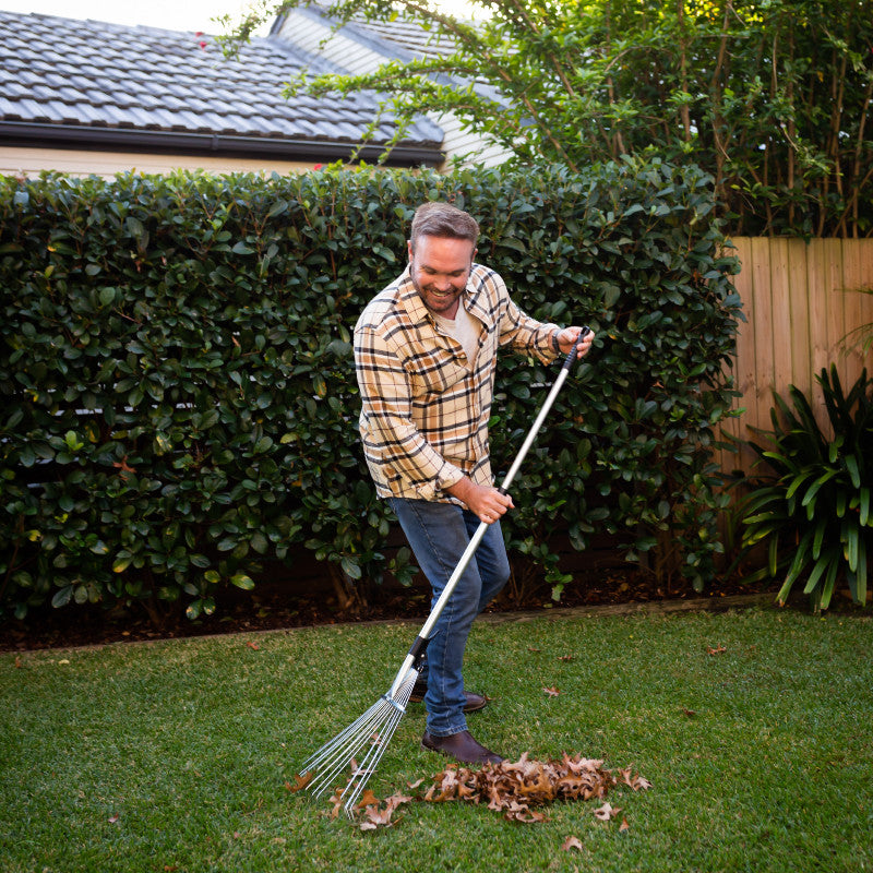 Extendable Garden Rake | Hoselink